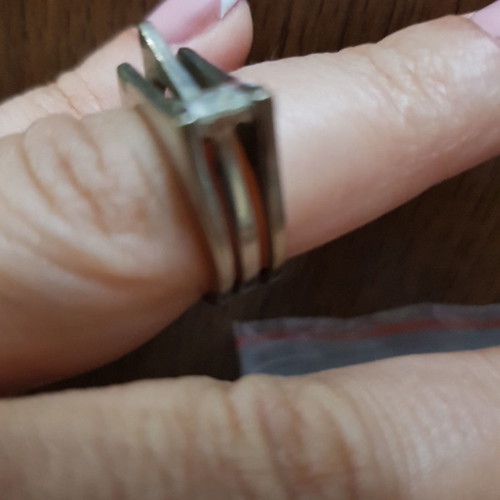 Silver ring with zircon used