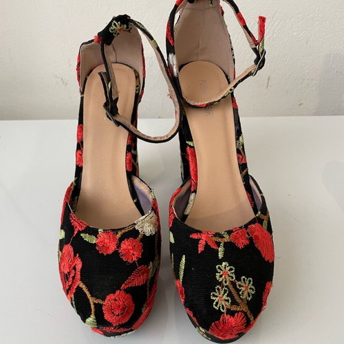 Public Desire embroidered platform ankle strap shoes like new, size 41