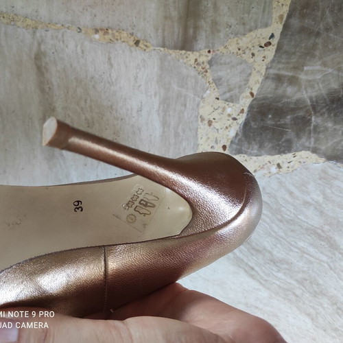 Tsakiris Mallas leather high heels bronze size 39 like new