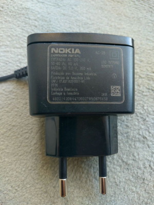 Nokia φορτιστής σαν καινούργιος για παλιά μοντέλα