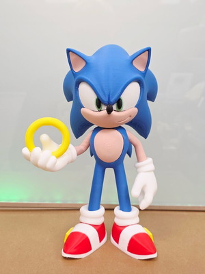 Sonic figure 24cm new with vivid colors