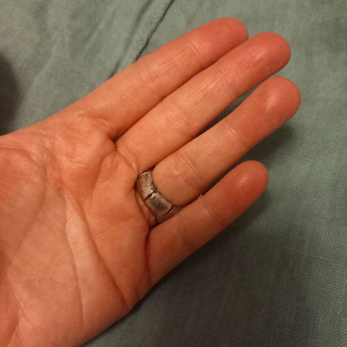Elastic ring heart-shaped like new, silver color