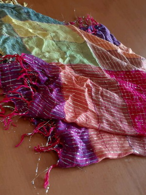 Scarf like new multicolored with fine gold thread and fringes