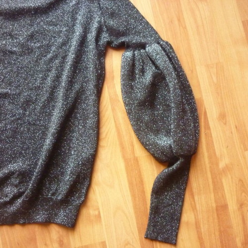 Women's black glitter blouse used, size small