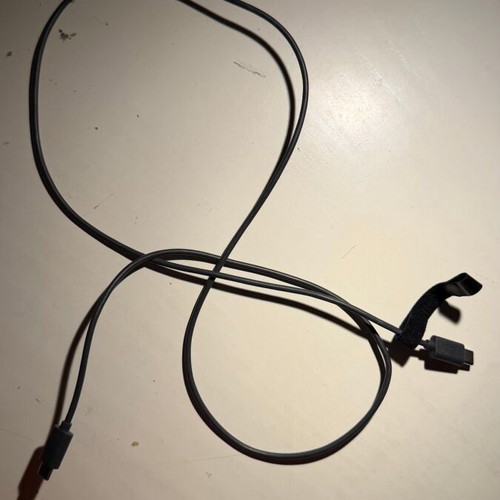 Logitech USB Type-C to USB Type-C Cable like new with velcro strap