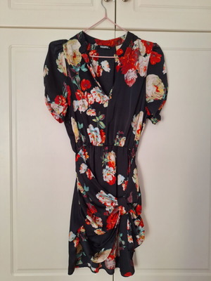 Paranoia dress small, like new, black multicolor