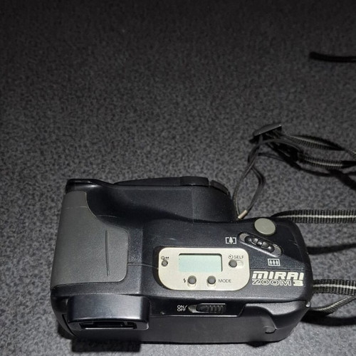 Ricoh Mirai Zoom 3 Analog Camera like new, 35mm, with battery and strap