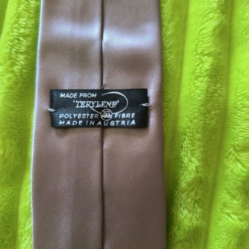 Men's narrow satin tie pink in very good condition