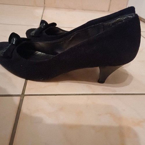 Stefania suede pumps used No.38 with low heel black