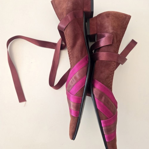 Accessoire Diffusion pointed ballet flats like new, colorful suede