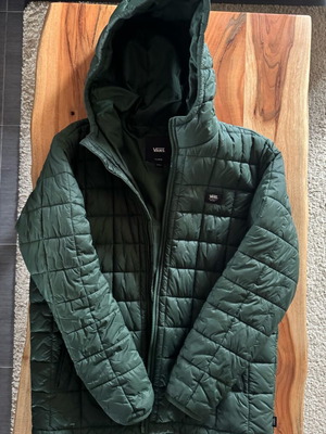 Vans children's jacket used, cypress XL for ages 11-13 with defect