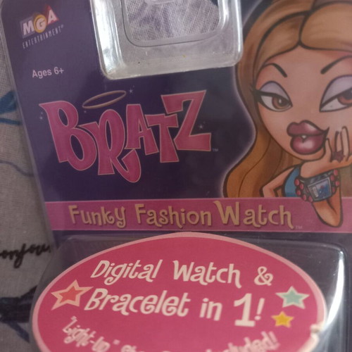 Vintage Bratz 2002 Funky Fashion watch new, collectible