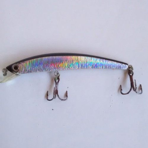 Yo-Zuri Sinking Minnow fishing lure, holographic finish
