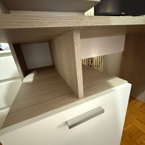 Desk like new in good condition