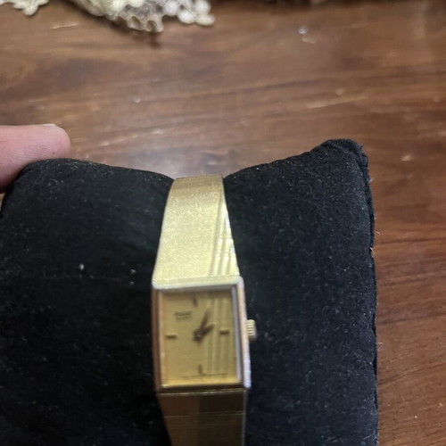 Pulsar 24k gold-plated women's watch like new