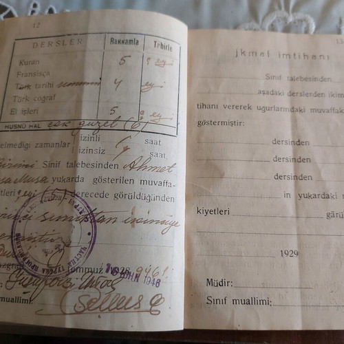 Ученически бележник от 1945 година употребяван, на турски език