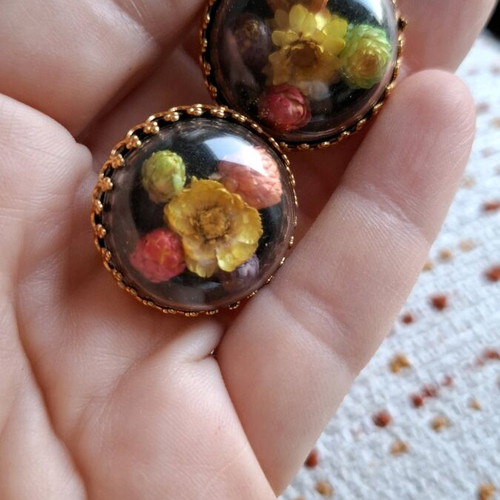 Vintage floral jewelry set like new with earrings, ring and brooch