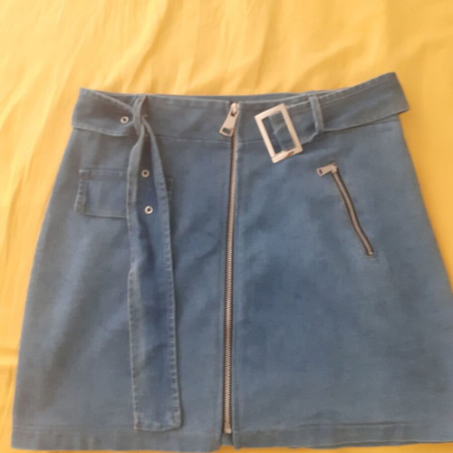 Mini denim skirt new, blue, with zipper and belt