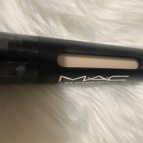 Mac Studio Fix Everywhere Face Pen NC15 new concealer and corrector