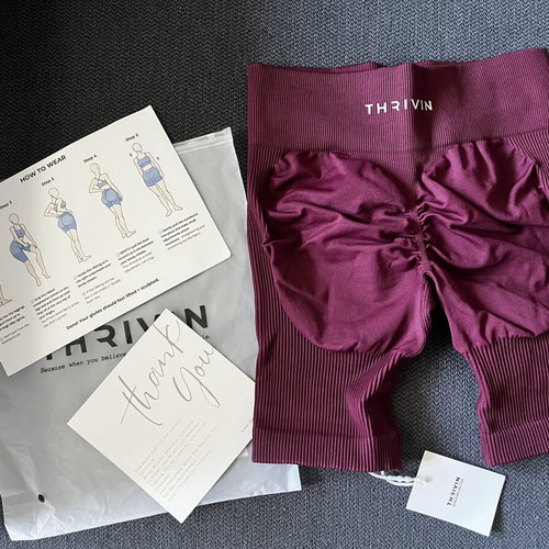 Thrivin Elevate Sculpting Mid Waist Scrunch Shorts new XS Merlot