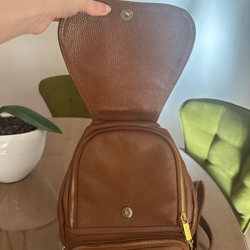 Guy Laroche leather brown backpack like new