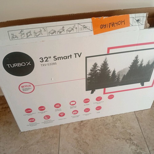 32 Television New with Very Nice Colors