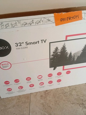 32 Television New with Very Nice Colors