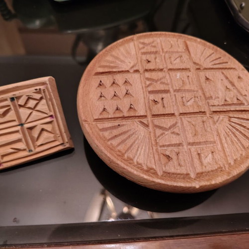 Bread stamps like new, set of two