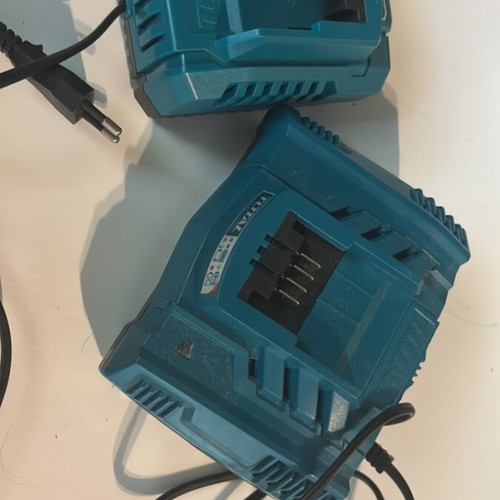 Total chargers used, pack of 2