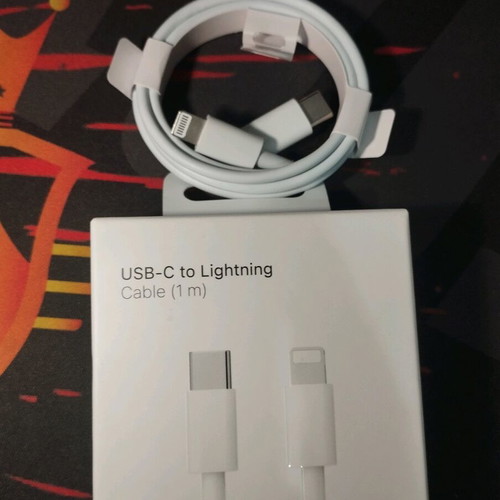 Type-C to Lightning cable 1 meter like new