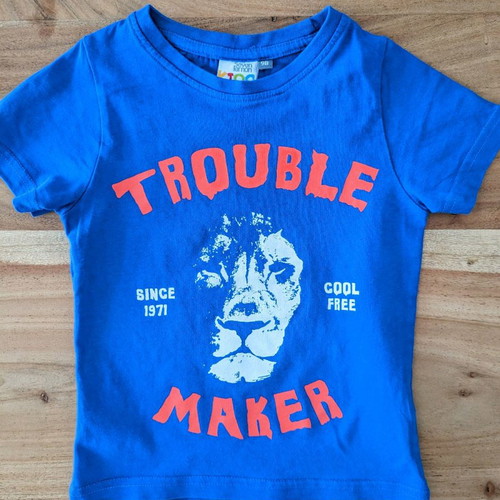 Trouble maker t-shirt like new, size 98 cm