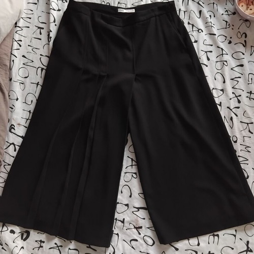 Zara black culottes XXL like new with pleats