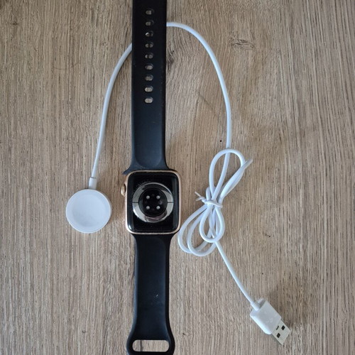 Smartwatch 1.75'' Aluminium Case like new with 2 silicone straps