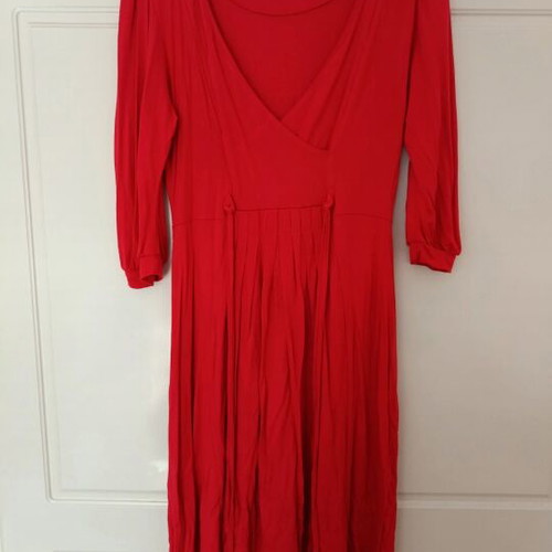 Red pleated dress Zara like new with V and 3/4 sleeves