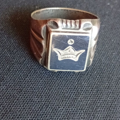 Silver ring with inlaid crown 916 USSR used