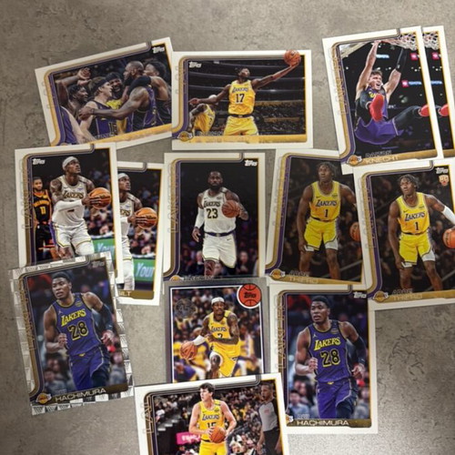 Los Angeles Lakers Topps 2025 cards, pack of 13, new