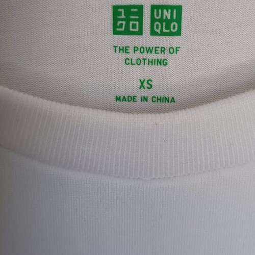Uniqlo T-shirt limited-edition Doraemon anime, like new, XS