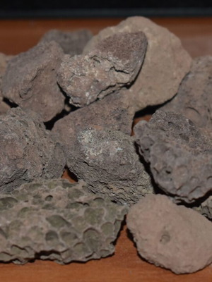 Volcanic rock used, pack of 260 grams