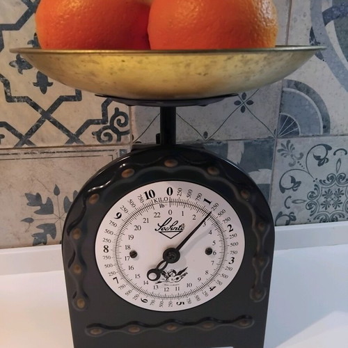 Vintage Soehnle Victoria kitchen scale 10kg like new