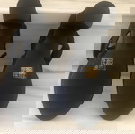 Μαύρα πέδιλα
