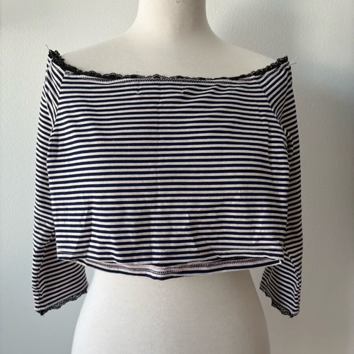 Minkpink crop top like new, striped with lace details