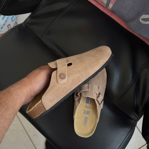 Birkenstock Boston Soft Footbed suede leather slippers size 37 EU like new beige