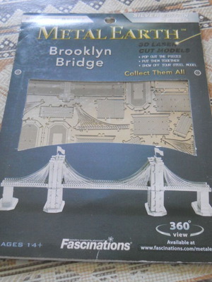 Metal Earth Brooklyn Bridge 3D laser cut model brand new