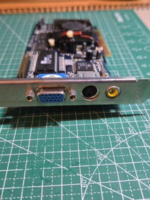 Vintage retro κάρτα γραφικών AGP 32MB SDRAM σαν καινούργιο με S-Video και TV-Out