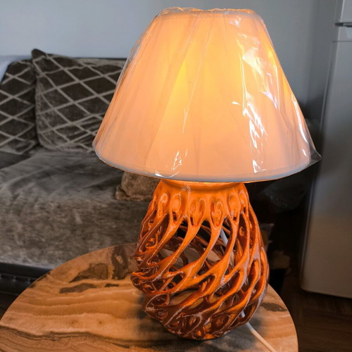 Table lamp like new, plastic with white lampshade