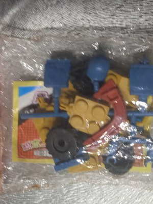 Assembly toy new