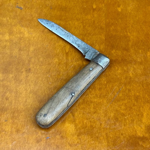 Vintage wooden folding pocket knife 8.7 cm, used