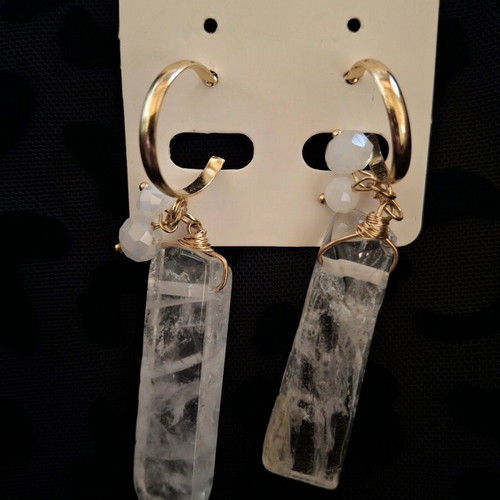 Swiss Corner earrings new, white and gold