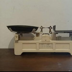 Grocery scale like new