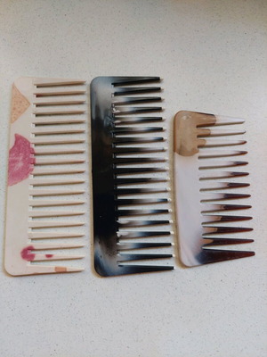 Comb set like new